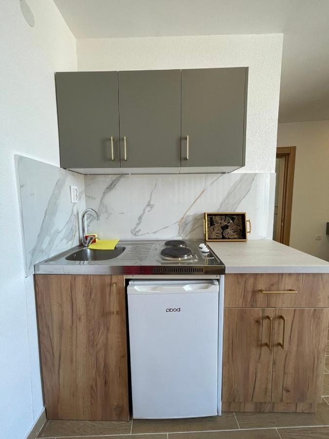 Apartments Basha 1 - Long Beach 乌尔齐尼 外观 照片
