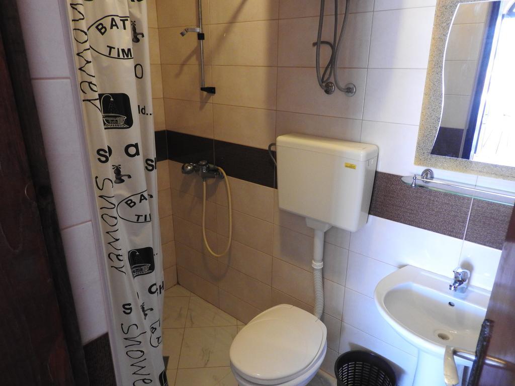 Apartments Basha 1 - Long Beach 乌尔齐尼 外观 照片