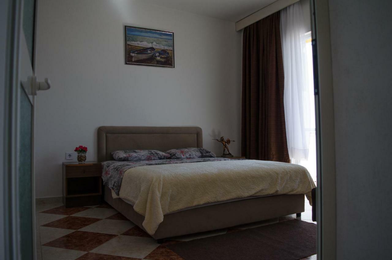 Apartments Basha 1 - Long Beach 乌尔齐尼 外观 照片